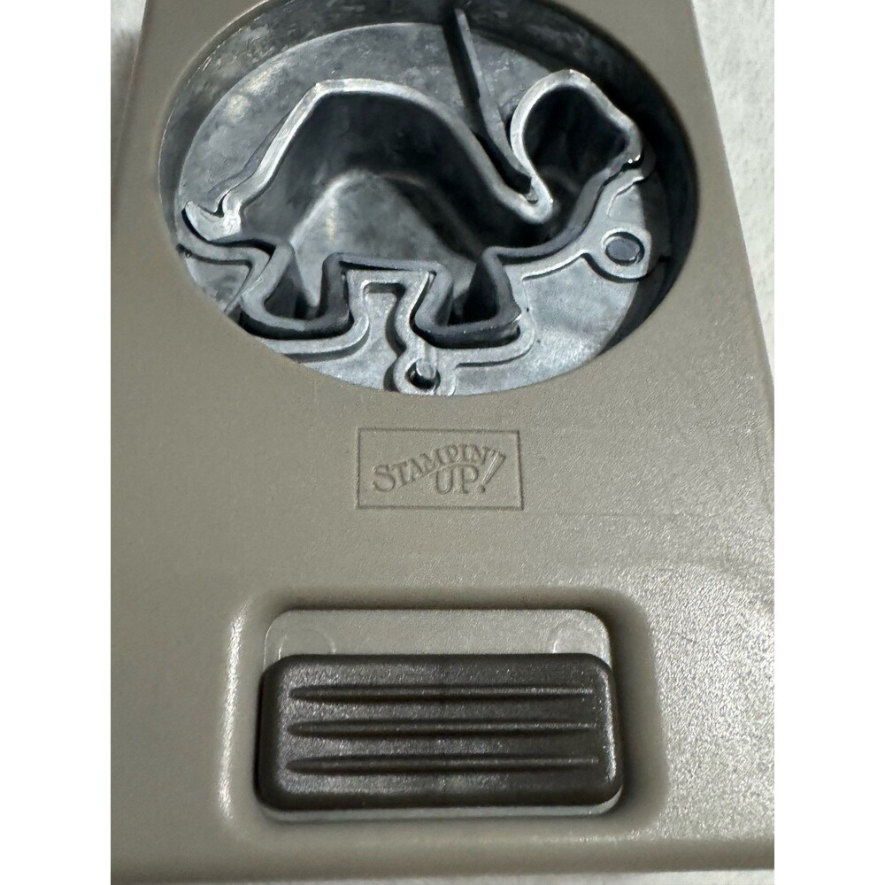 Stampin' Up! Paper Punch Turtle Builder Scrapbooking - Picture 3 of 3